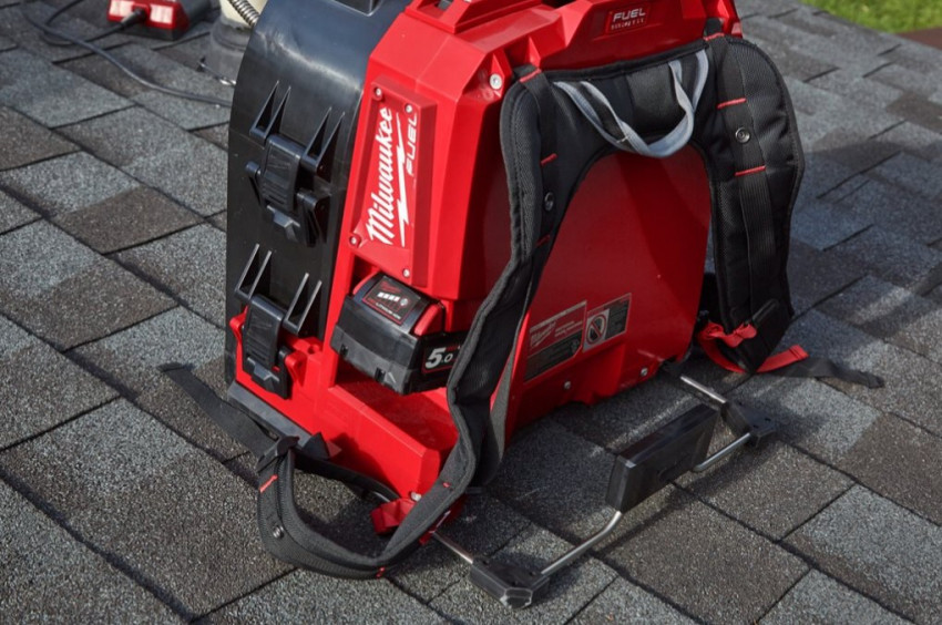 Аккумуляторная ранцевая прочистная машина MILWAUKEE M18 FUEL FFSDC16-0 4933459709-4933459709