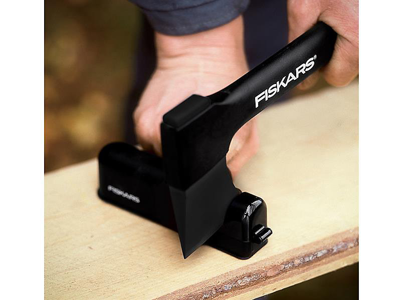 Точило для ножів та сокир FISKARS Solid-6411501600172