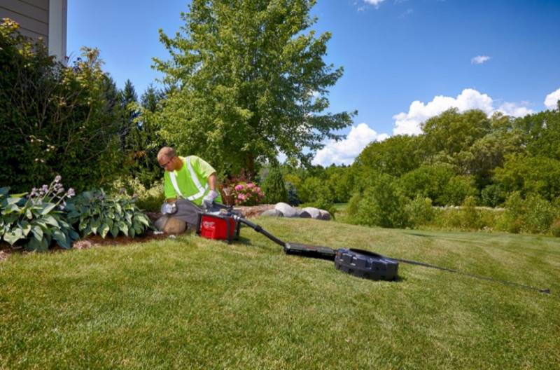 Компактная секционная прочистная машина MILWAUKEE M18 FUEL FCSSM-121 4933478407-4933478407