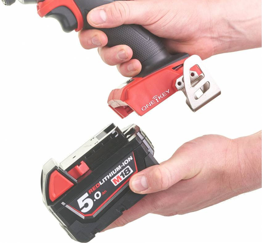 Імпульсний ударний шуруповерт акумуляторний 1/4" HEX MILWAUKEE, M18 ONEID2-502X, 226Нм (заряд.пр.,2 акум.Х5Ач, HDкейс)-4933464091