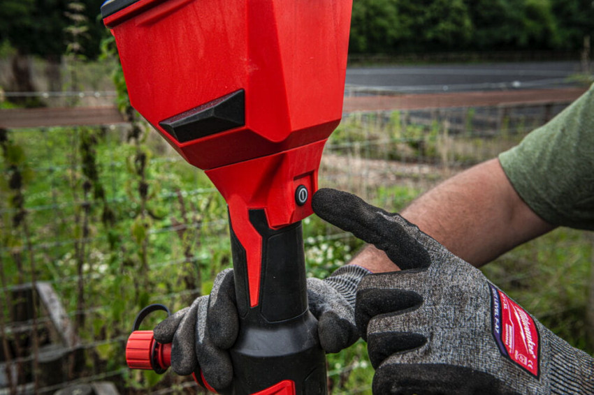 Насос для перекачки води акумуляторний MILWAUKEE M18 BLSWP-801 FORGE™-4933498560
