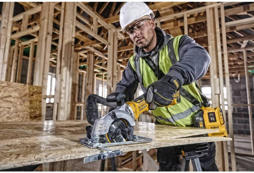 Пила дисковая аккумуляторная бесщёточная компактная DeWALT DCS571NT+DCB187-DCS571NT+DCB187