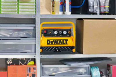 Компресор повітряний безмасляний DeWALT DXCMS15RE