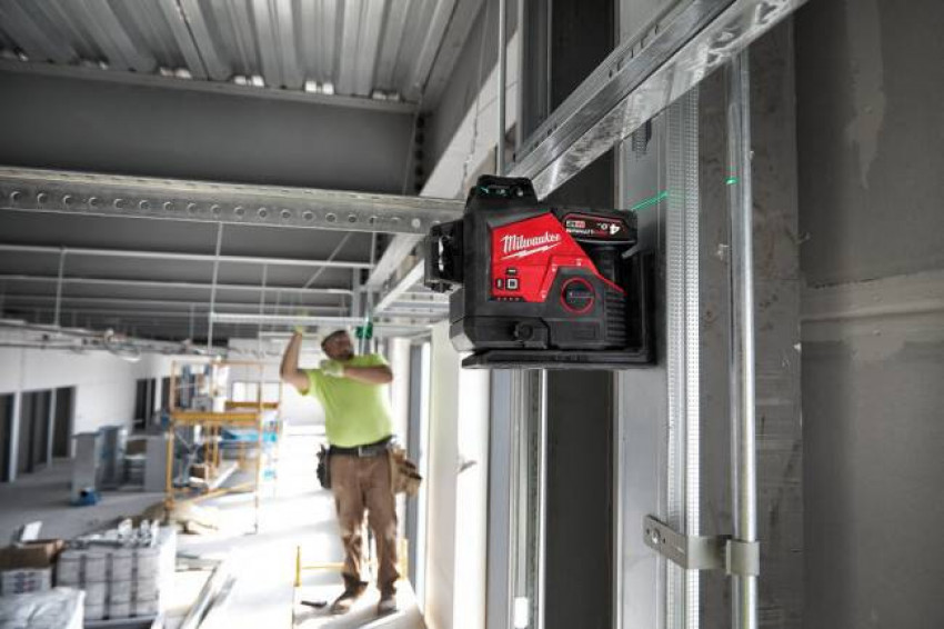 Лазерний 3D нівелір акумуляторний MILWAUKEE, M12 3PL-401C ( зарядний пристрій, 1акум.Х4Аг, кейс) (4933478102)-4933478102