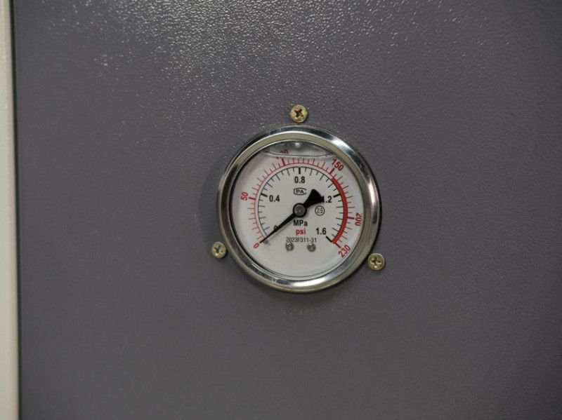 Гвинтовий компресор Mast LZN-8 COMBO inverter (осушувач + ресивер 300 л, двигун на постійних магнітах)-LZN-8 300L