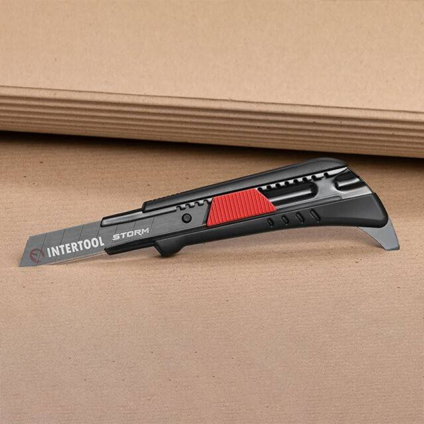 Ніж сегментний для лінолеуму 18мм, металева напрямна, STORM INTERTOOL HT-0538-HT-0538