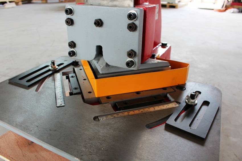 Вирубний прес Holzmann ESM 4-ESM4