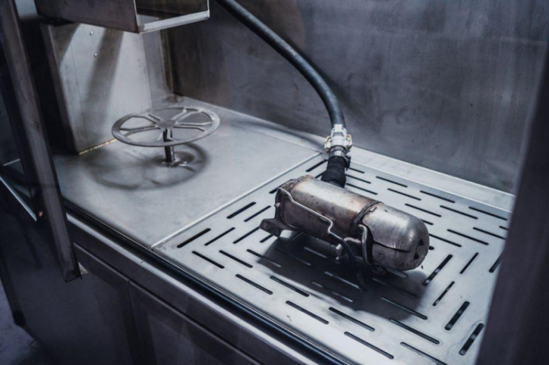 Автоматична мийна установка для сажових фільтрів DPF/FAP та каталізаторів SCR CARMEC DPF GOLD-DPF GOLD