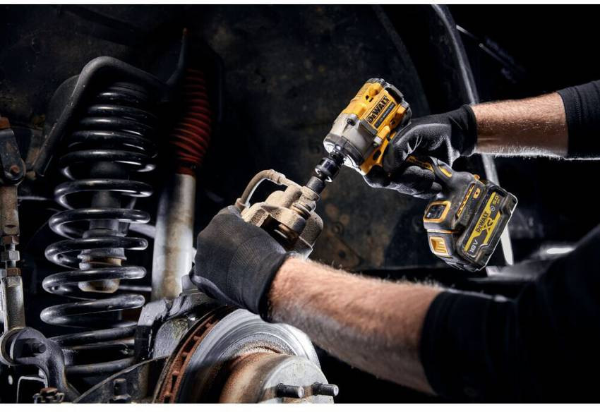 Гайковерт ударний акумуляторний безщітковий DeWALT DCF921P2G-DCF921P2G