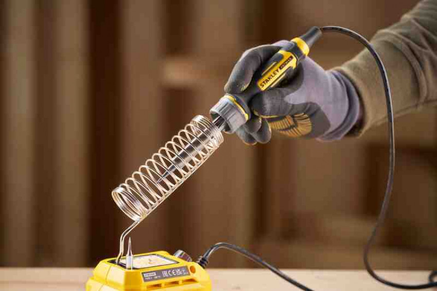 Паяльник акумуляторний STANLEY FATMAX SFMCE040B-SFMCE040B