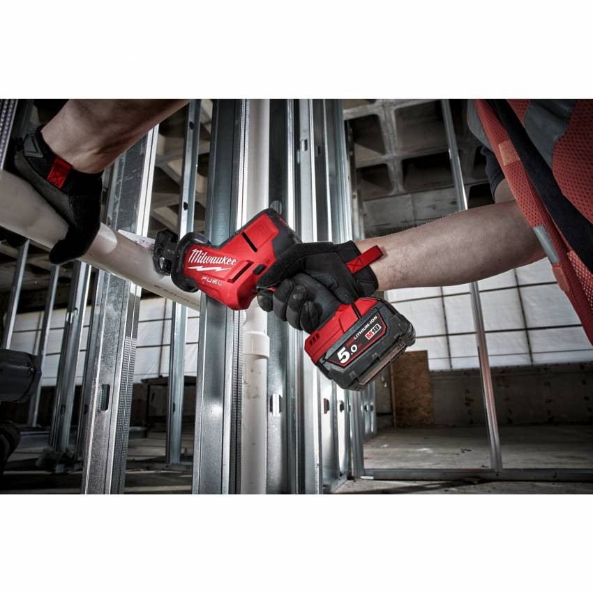 Пила шабельна акумуляторна MILWAUKEE, M18 FHZ-0X (HDкейс)-4933459887