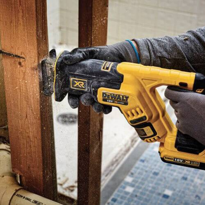 Пила шабельна акумуляторна безщіткова DeWALT DCS367NT-DCS367NT